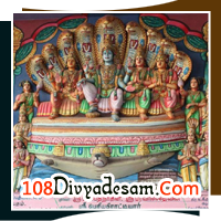 Lord Oppiliappan with Bhoomidevi inside Thiruvinnagar sanctum