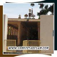 Varuna Theertham sacred temple tank at Irattai Tiruppathi