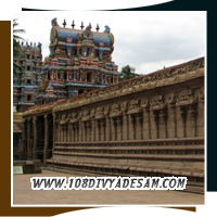 Thirukkoodal Divyadesam Koodazhagar Temple with three postures of Perumal blessings